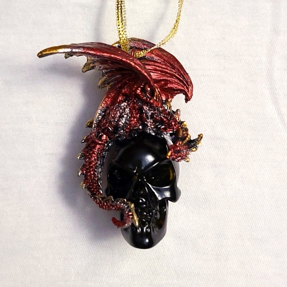 Design Toscano Other - NIB: The Black Coal Dragon Ornament